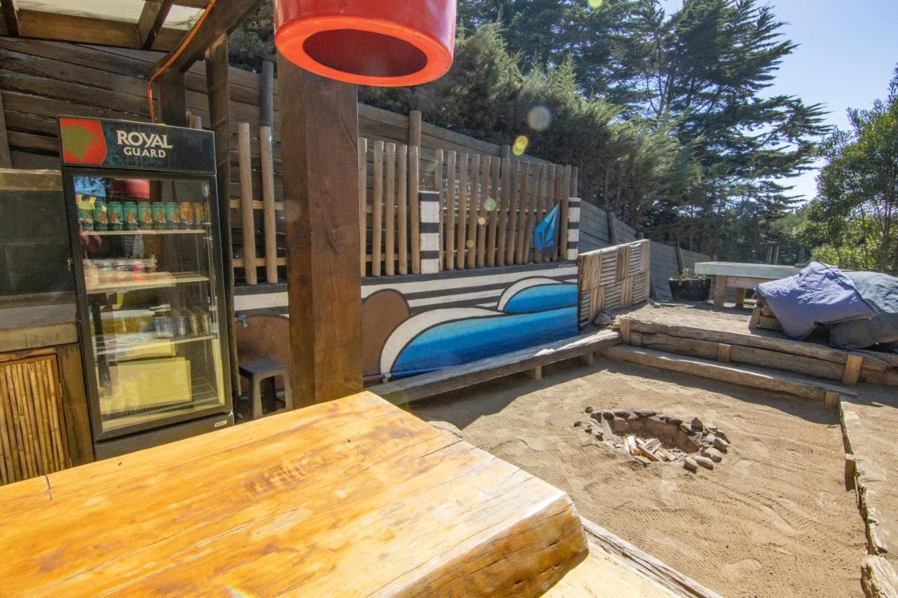 Sirena Insolente Hostel & Suites ピチレム エクステリア 写真